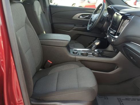 Used 2024 Chevrolet Traverse LT image 22