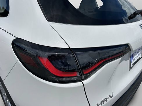 Used 2025 Honda HR-V LX image 14
