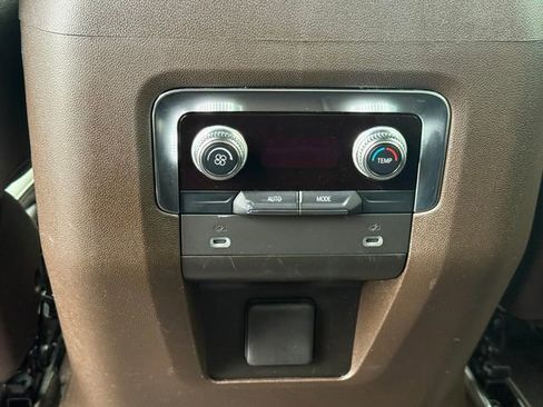 Used 2023 GMC Yukon SLT AWD/4WD image 26