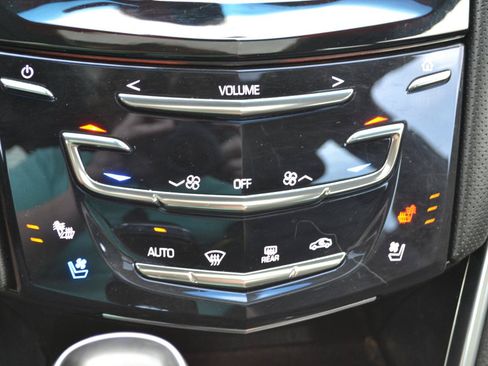 Used 2019 Cadillac XTS Luxury FWD image 23