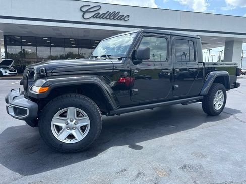 Used 2022 Jeep Gladiator Sport AWD/4WD image 1