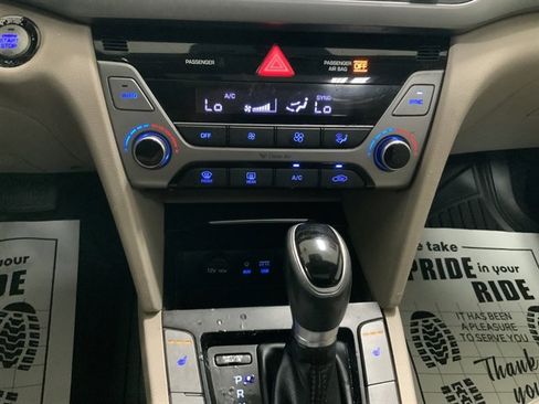 Used 2018 Hyundai Elantra Value Edition FWD image 29