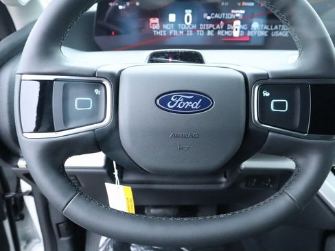 New 2025 Ford Expedition Active image 3