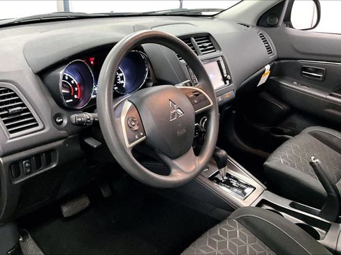 Used 2024 Mitsubishi Outlander Sport ES image 12