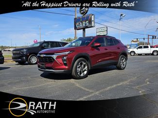 Used 2025 Chevrolet Trax LT video 1
