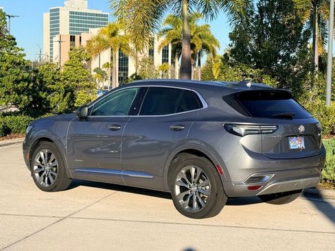 Used 2021 Buick Envision Avenir w/ Technology Package II image 2