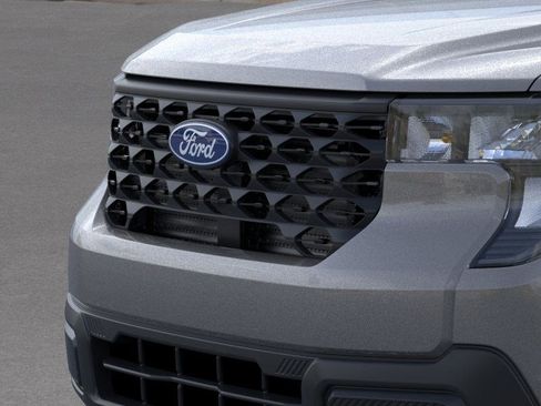 New 2025 Ford Maverick XL image 18