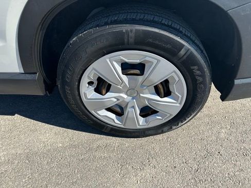 Used 2023 Subaru Forester AWD/4WD image 10