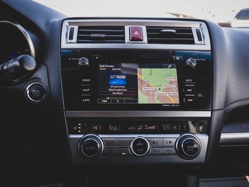 Used 2017 Subaru Outback 3.6R Limited image 5