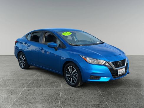 Used 2021 Nissan Versa SV image 7