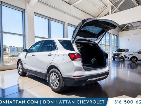 Used 2024 Chevrolet Equinox LT FWD image 32