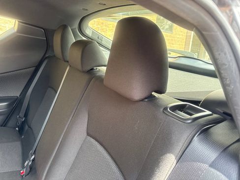 Used 2019 Toyota C-HR XLE FWD image 22