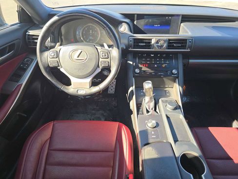 Used 2017 Lexus IS 200t image 20
