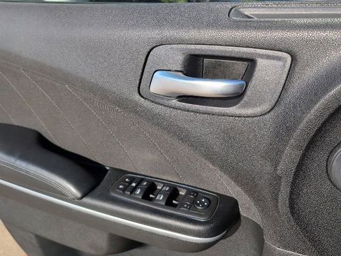 Used 2022 Dodge Charger SXT image 15