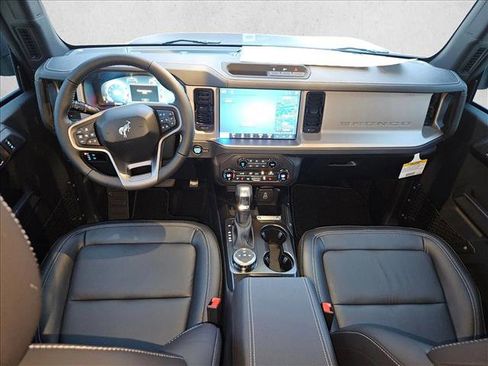 New 2026 Ford Bronco Outer Banks AWD/4WD image 11