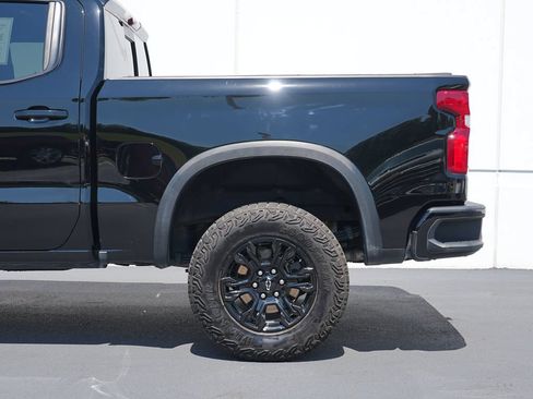 Certified 2025 Chevrolet Silverado 1500 ZR2 w/ Technology Package AWD/4WD image 12