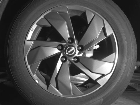 Used 2025 Nissan Rogue SV image 14