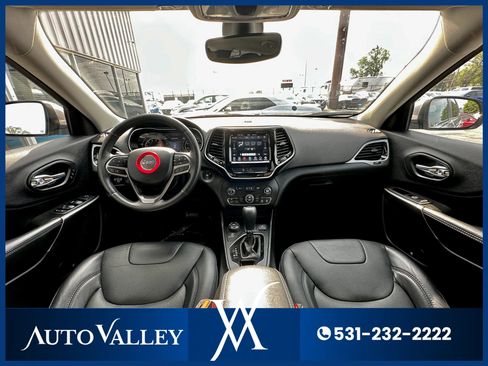 Used 2019 Jeep Cherokee Limited image 27