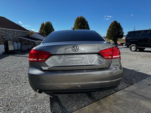 Used 2014 Volkswagen Passat 1.8T S image 6