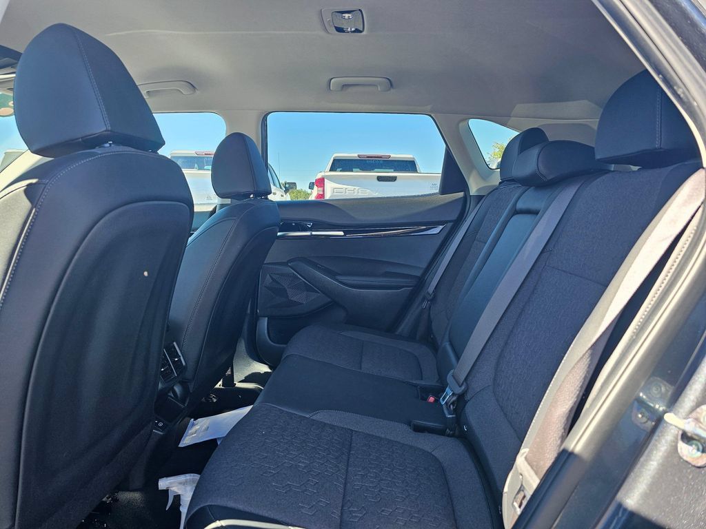Used 2025 Kia Seltos S FWD image 16