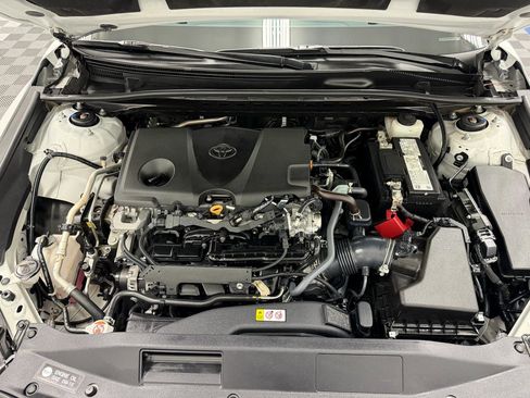 Used 2024 Toyota Camry SE FWD image 30