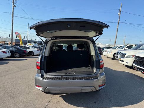 Used 2023 Nissan Armada SV image 19