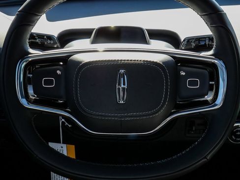 New 2025 Lincoln Navigator Reserve w/ Jet Appearance Package image 29