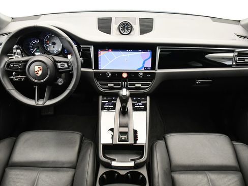 Used 2024 Porsche Macan S image 23