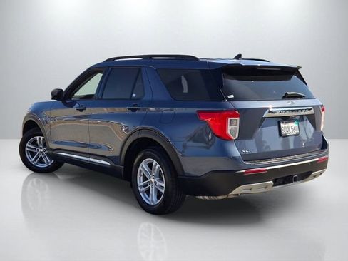 Used 2021 Ford Explorer XLT w/ Equipment Group 202A image 6