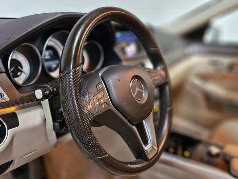 Used 2015 Mercedes-Benz E 400 Sedan image 18