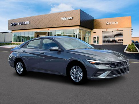 New 2026 Hyundai Elantra Blue image 10