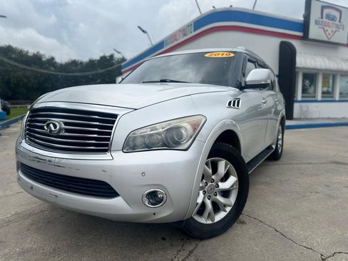 Used 2013 INFINITI QX56 4WD w/ Theater Pkg image 2