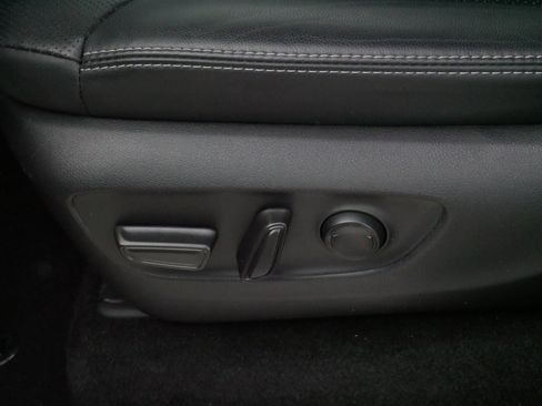 Used 2025 Toyota Land Cruiser image 20