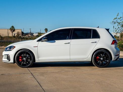 Used 2021 Volkswagen GTI SE image 5