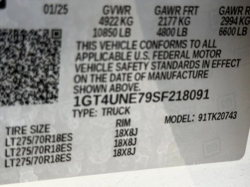 Used 2025 GMC Sierra 2500 SLT w/ SLT Premium Package AWD/4WD image 23