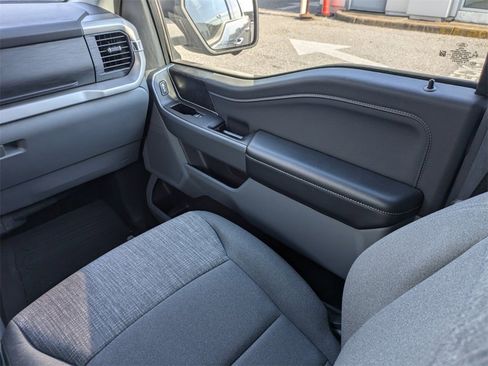 Used 2022 Ford F150 XLT w/ Equipment Group 302A High image 17