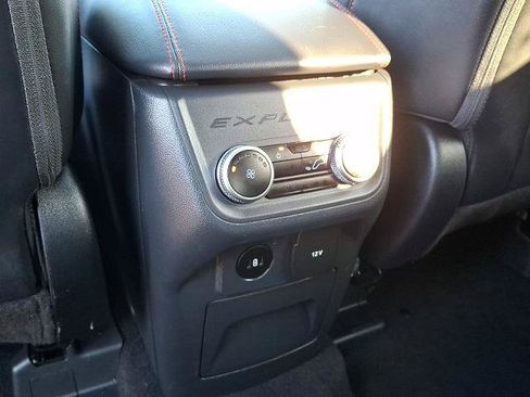 Certified 2025 Ford Explorer ST-Line AWD/4WD image 11
