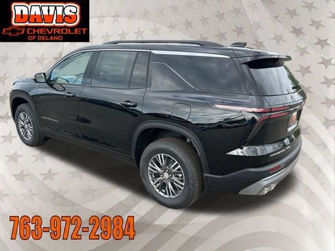 New 2026 Chevrolet Traverse LT w/ Driver Confidence Package AWD/4WD image 4