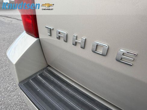 Used 2008 Chevrolet Tahoe LT w/ Convenience Package 1 AWD/4WD image 10