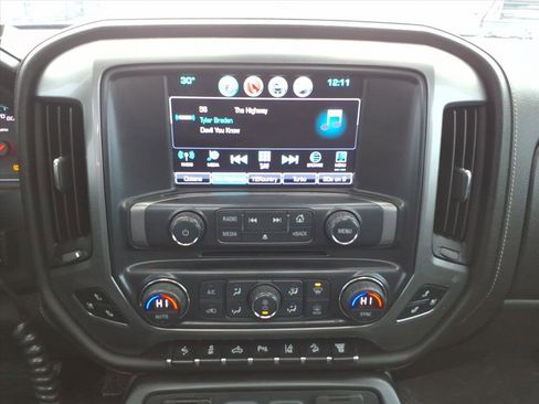 Used 2017 Chevrolet Silverado 2500 LTZ image 16