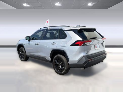 Used 2023 Toyota RAV4 XLE w/ Convenience Package AWD/4WD image 3