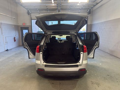 Used 2015 GMC Terrain SLE w/ Chrome Edition AWD/4WD image 13