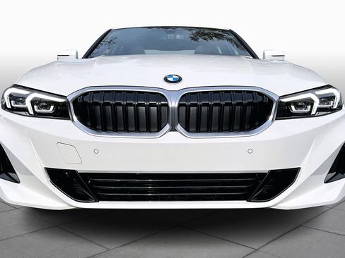 Used 2025 BMW 330i Sedan w/ Premium Package image 3