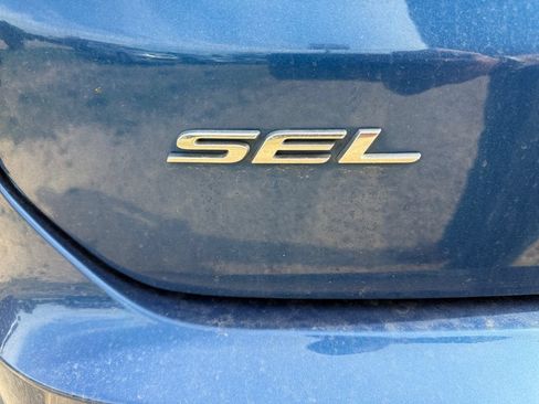 Used 2024 Ford Edge SEL AWD/4WD image 44