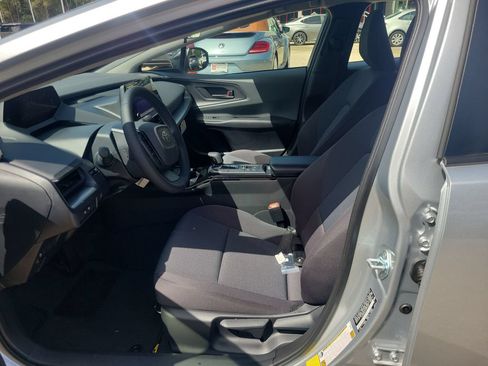 Used 2026 Toyota Prius LE FWD image 15