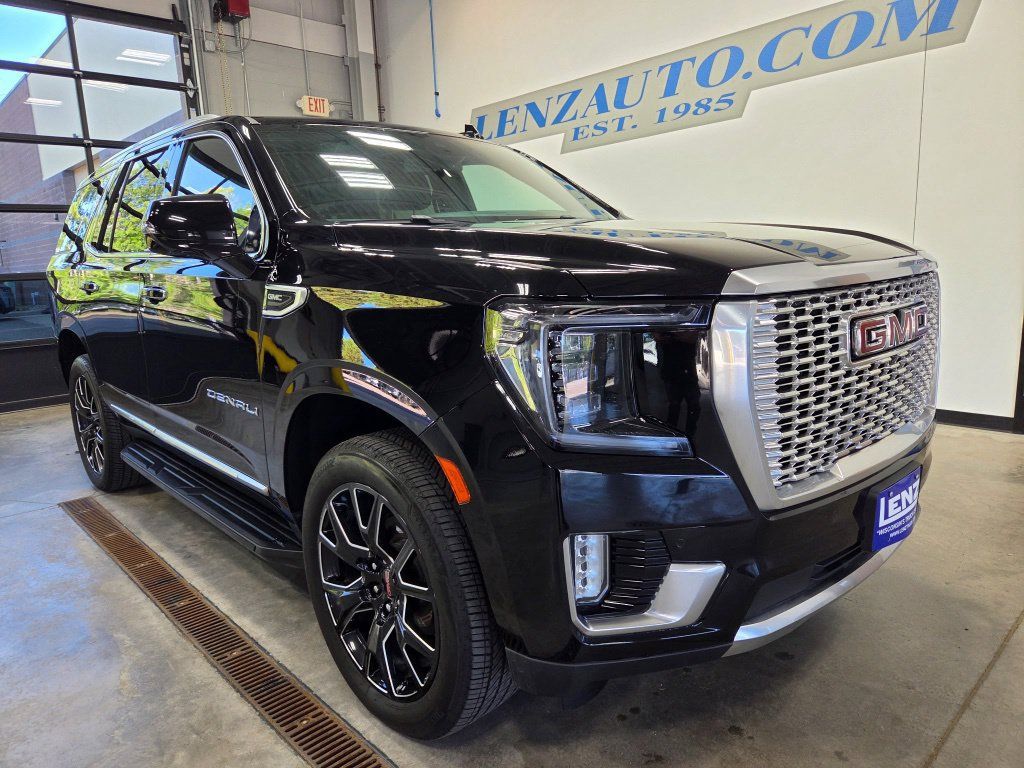 Used 2024 GMC Yukon Denali w/ Max Trailering Package AWD/4WD image 2