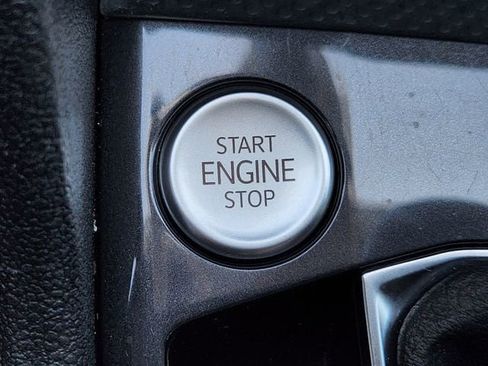 Used 2024 Volkswagen Tiguan Wolfsburg Edition image 22