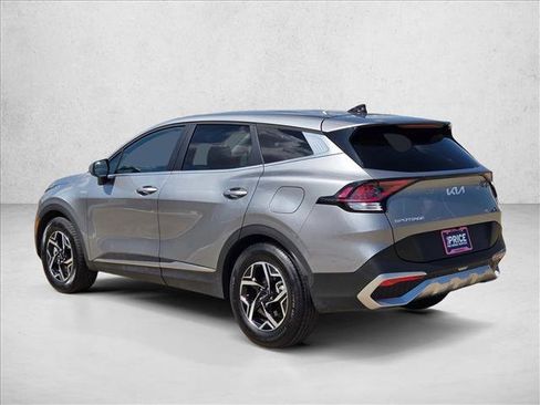 Used 2025 Kia Sportage LX FWD image 8