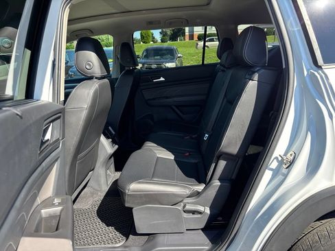 Certified 2023 Volkswagen Atlas SEL R-Line AWD/4WD image 26