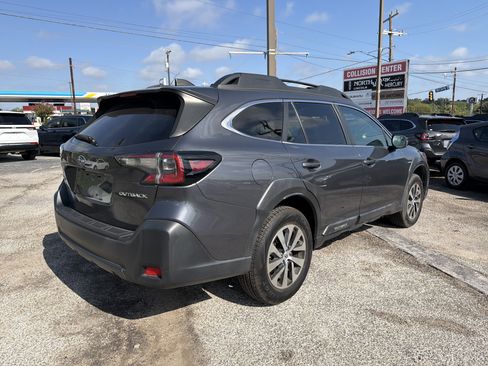 Certified 2024 Subaru Outback Premium AWD/4WD image 3